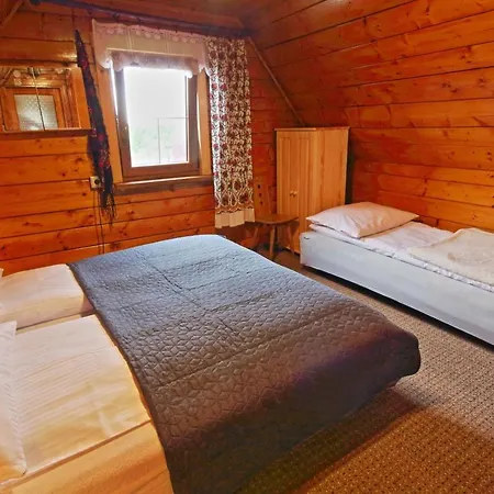Dlugoszowki Rum i privatbostad